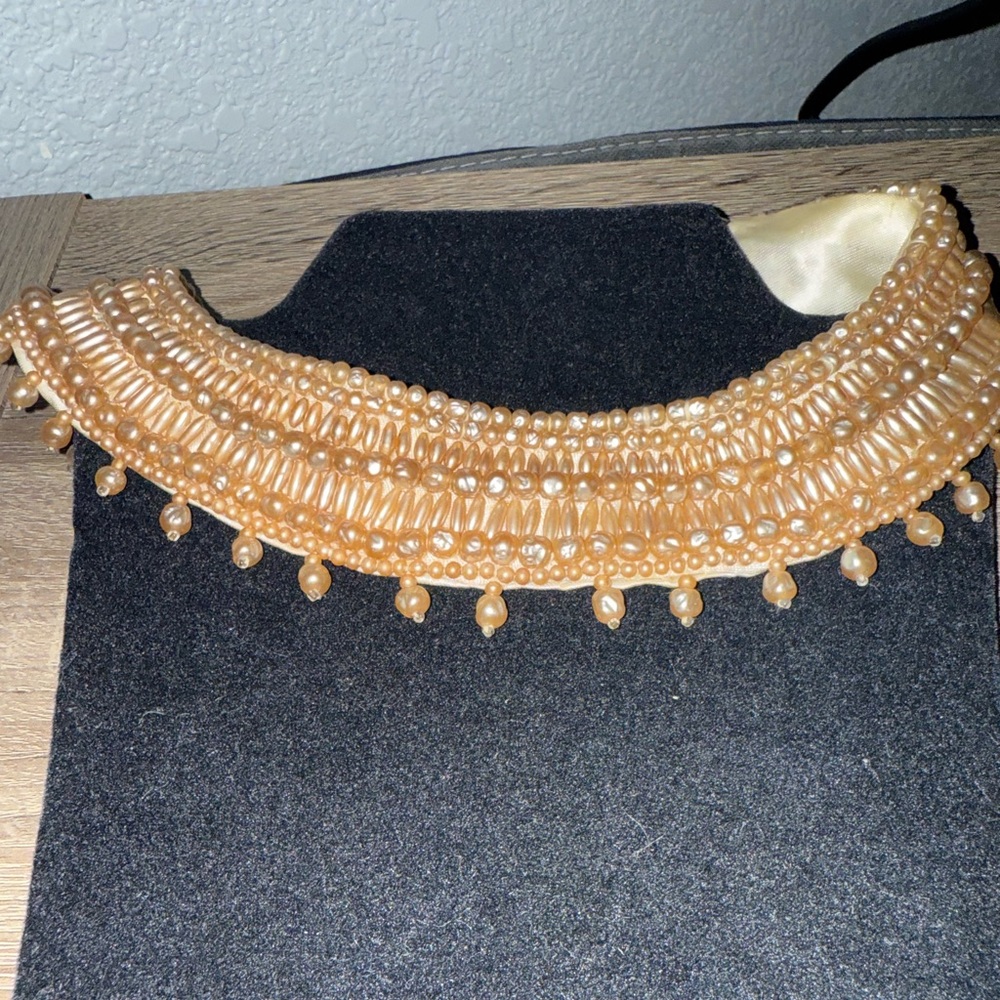 Vintage Pearl like Collar